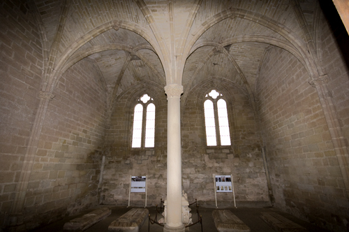 Vista general desde la entrada de la sala capitular de Cañas